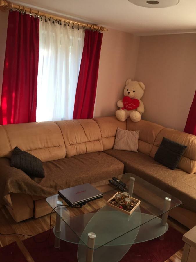 Izabella Vendeghaz Somlo Apartment Doba Екстериор снимка